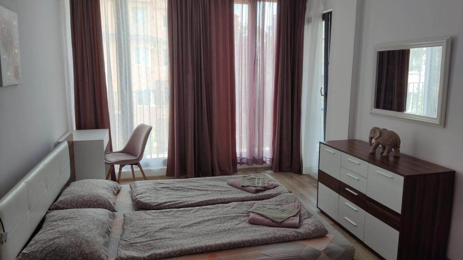 7Nla Apartment Varna Bagian luar foto