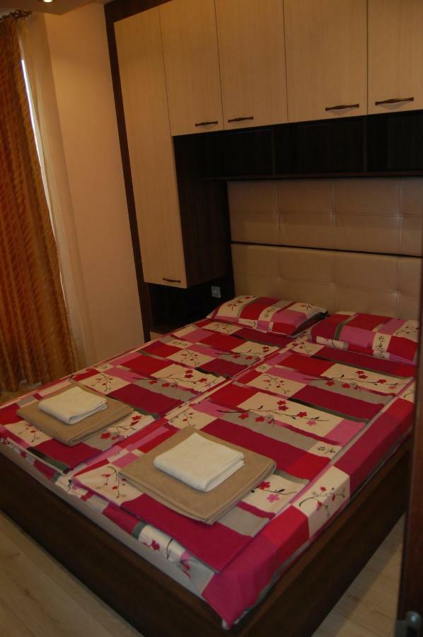7Nla Apartment Varna Bagian luar foto